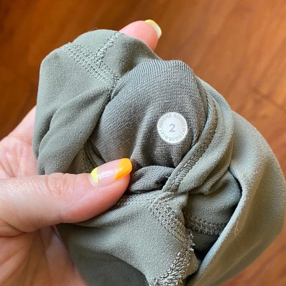 Lululemon Align High Rise Shorts - Picture 3 of 4